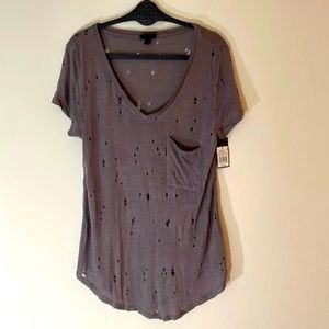 Women Mossimo Distressed T -Shirt *